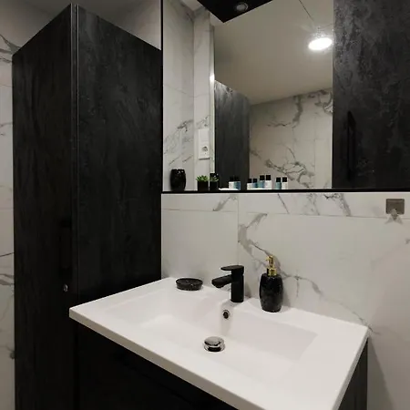 아파트 Bauhaus Wellness Fsz. 1 시오포크
