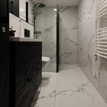 Bauhaus Wellness Fsz. 1 * Siofok