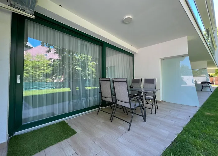 Bauhaus Wellness Fsz. 1 *